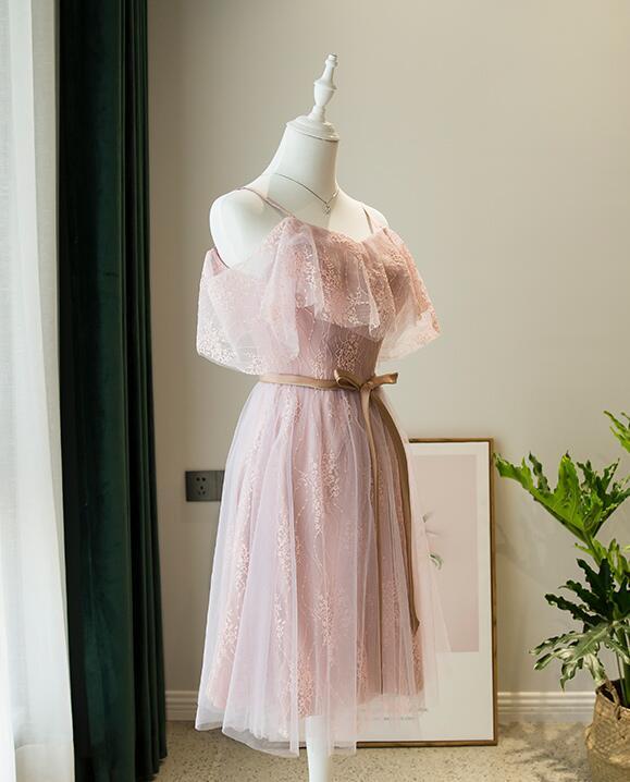 Kurzes Partykleid Homecoming-Kleid Rosa Spitzenträger Kurzes Brautjungfernkleid cg16502