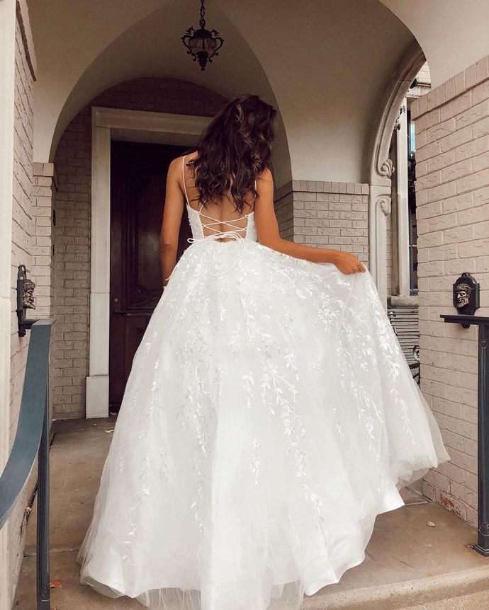 White A-line Tulle Long Prom Dress cg16506