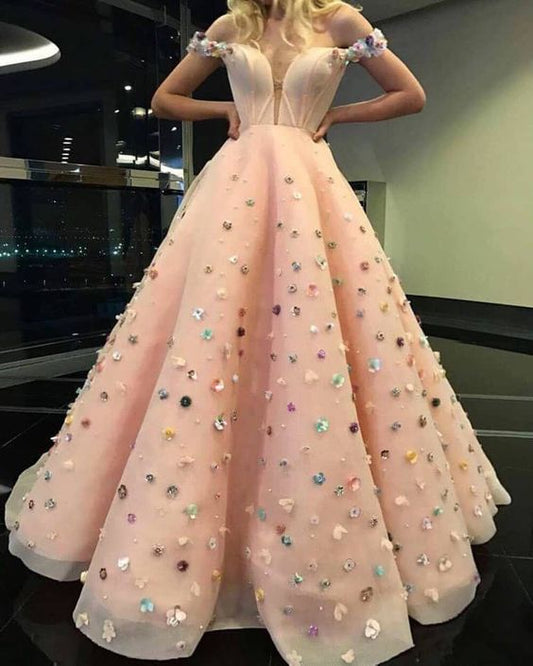 Langes Brautkleid mit Applikationen, Ballkleid cg16583
