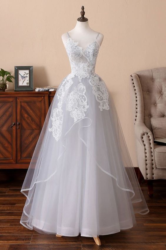 Light Gray Tulle Spaghetti Straps Long A Line Sweet 16 Prom Dress cg16702