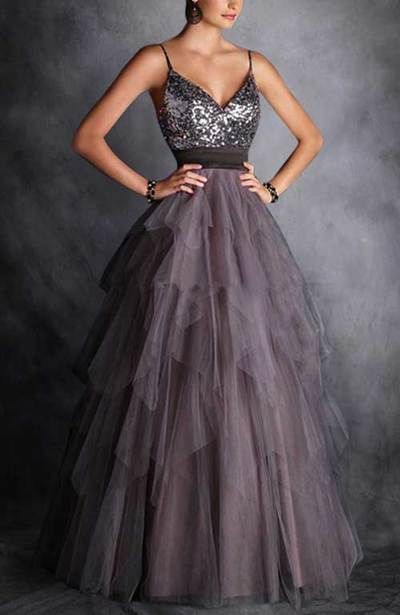 Neues Ballkleid mit Spaghettiträgern cg1703