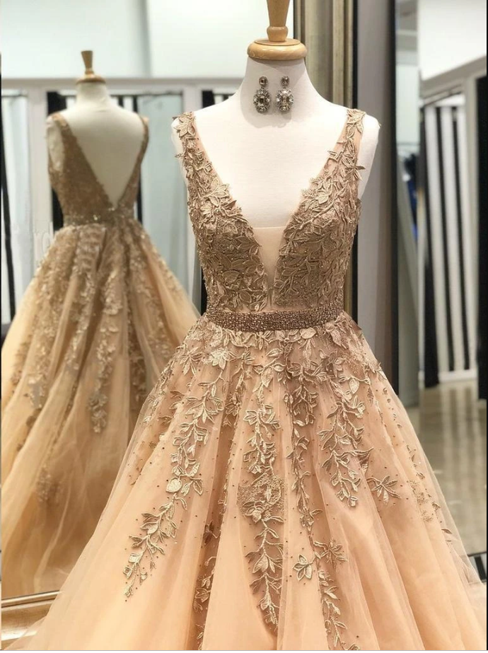 A-line Deep V-neck Appliques and Beading Long Tulle Prom Dresses cg17172