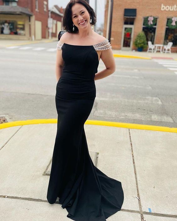 Off the Shoulder Black Satin Mermaid Prom Dress with Beading Sleeves cg17599