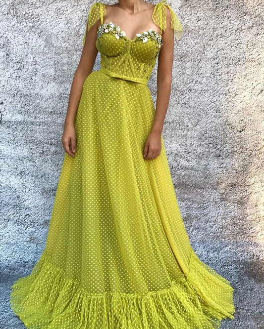 Fabelhaftes Ballkleid, langes Abendkleid mit Applikationen cg18994