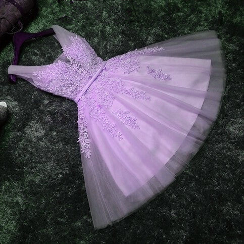 elegant homecoming dress Lavender Lace Appliques Tulle Plunge V Sleeveless Knee Length A-Line Wedding Guest Dress cg19000