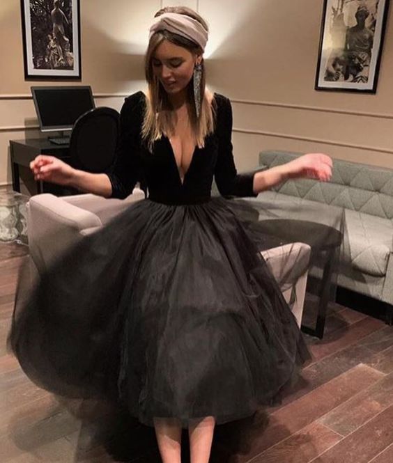 Black V Neck Long Sleeve Homecoming Dress cg19268