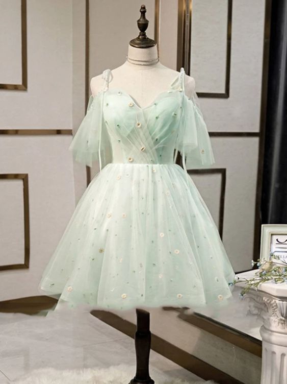 Beautiful Beads Tulle Sweetheart Neckline Ball Gown Homecoming Dresses cg19377