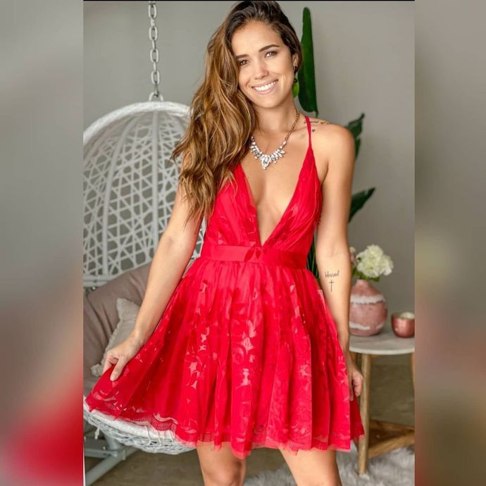 Sexy Deep V-Neck A-Line Homecoming Dresses cg19404