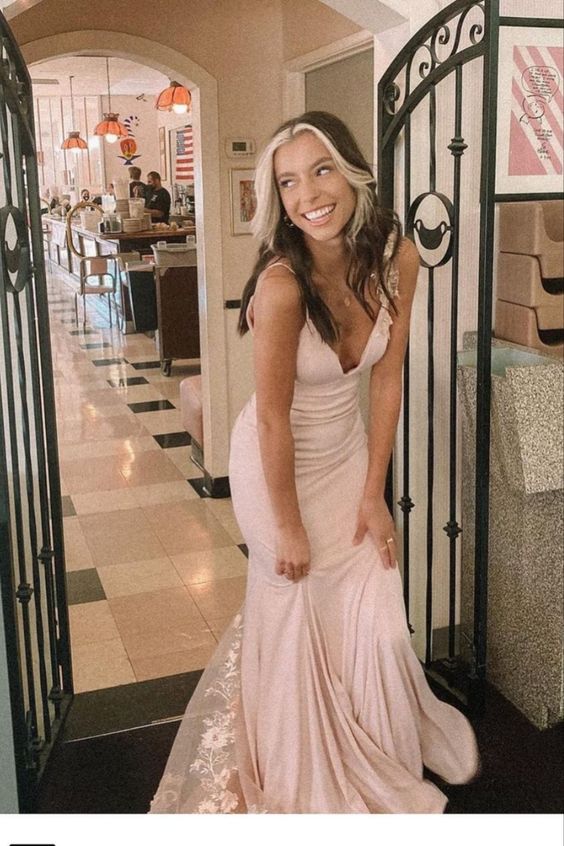 Elegant Deep V-Neck Blush Pink Long Prom Dress cg19462