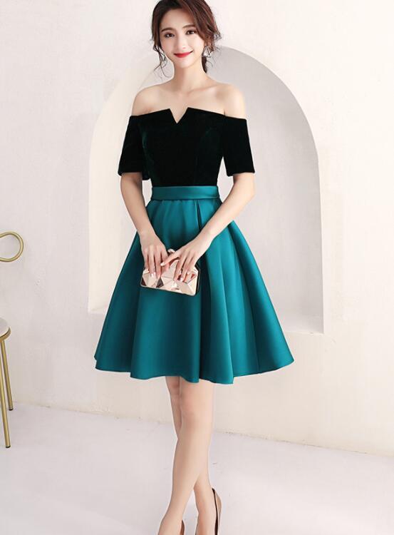 Short Green And Black Off Shoulder Wedding Party Dress Homecoming Dress cg19467