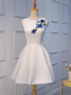 Unique White Lace Applique Cheap Short Homecoming Dresses cg19715