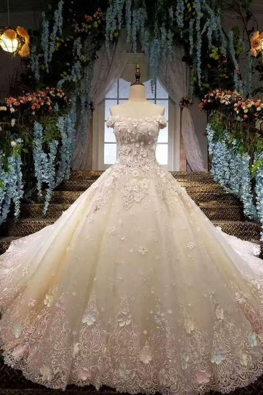 Wunderschöne Brautkleider Lace Up Off The Shoulder mit Applikationen und handgefertigten Blumen Ballkleid cg20103