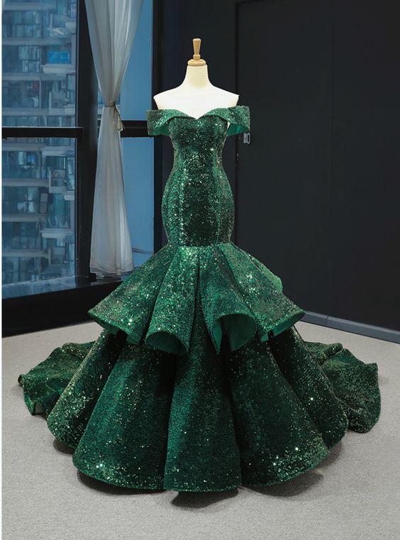 Green Mermaid Sequins Off the Shoulder Luxury Prom Dress With Train cg20312