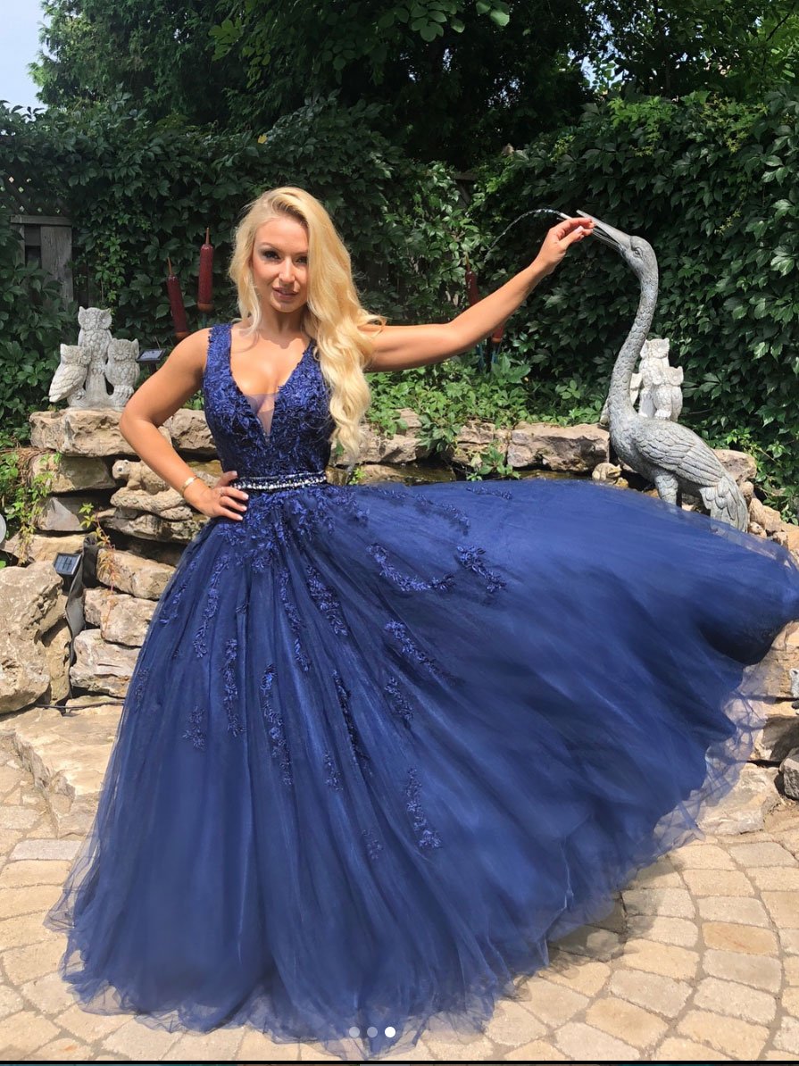 Blaues langes Ballkleid aus Tüllspitze mit V-Ausschnitt, blaues Brautjungfernkleid cg2035