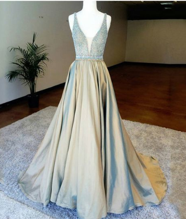 A-Linie, tiefer V-Ausschnitt, bodenlanges, helles Champagner-Ballkleid, cg2039