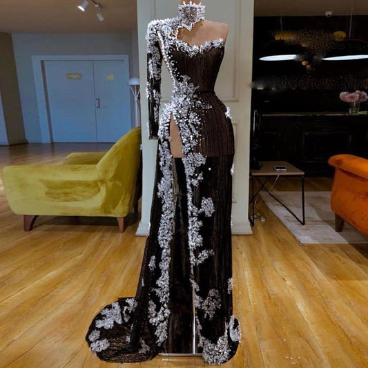 Ballkleider mit Seitenschlitz, Ballkleider im Meerjungfrauen-Stil, Ballkleider aus Spitze cg20396