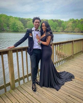 Mode Off Schulter Sexy V-Ausschnitt Verführerische Ballkleider cg21750