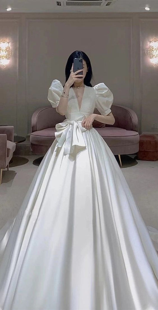 V-Ausschnitt Puffärmel Neueste Brautkleider, Luxus A-Linie Brautkleider Ballkleid cg21981
