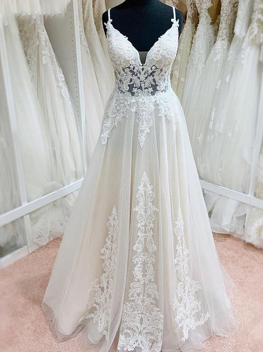 Elfenbeinfarbenes Spitzen-Tüll-V-Ausschnitt-Rückenfreies bodenlanges Spaghettiträger-A-Linien-Brautkleid-Abschlussballkleid cg22090