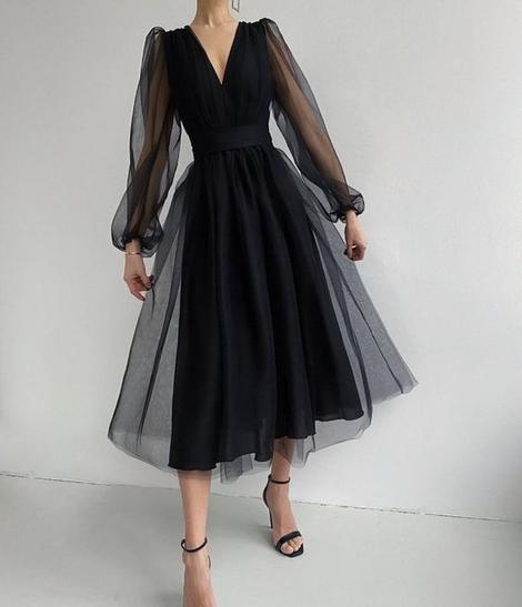 Einzigartiges schwarzes Ballkleid aus Tüll mit langen Ärmeln, cg22791