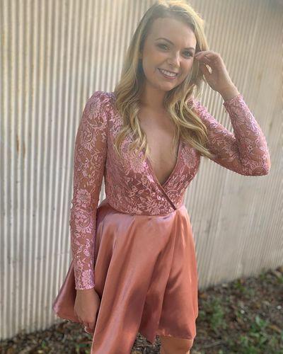 V Neck Blush Pink Homecoming Dress Long Sleeves cg22866