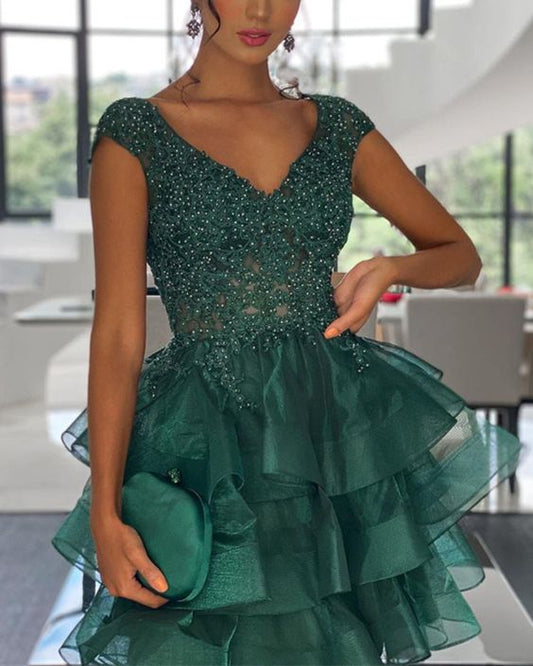 kurzes grünes Homecoming-Kleid cg23008