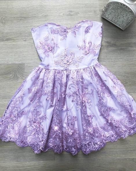 Elegante Spitze Lila Kurze Homecoming Kleider cg23108