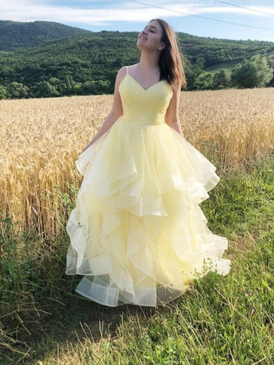 Langes Ballkleid aus gelbem Tüll mit V-Ausschnitt, formelles Abendkleid aus gelbem Tüll cg23139