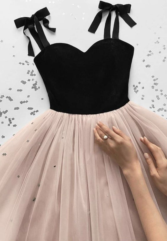 Kurzes Partykleid aus Tüllsamt in A-Linie, kurze Homecoming-Kleider, cg23174