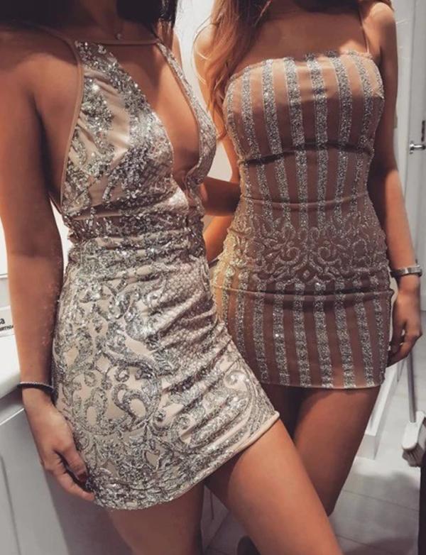 Schickes Etuikleid mit V-Ausschnitt und Champagner-Kurzem Homecoming-Kleid mit Applikationen cg2327