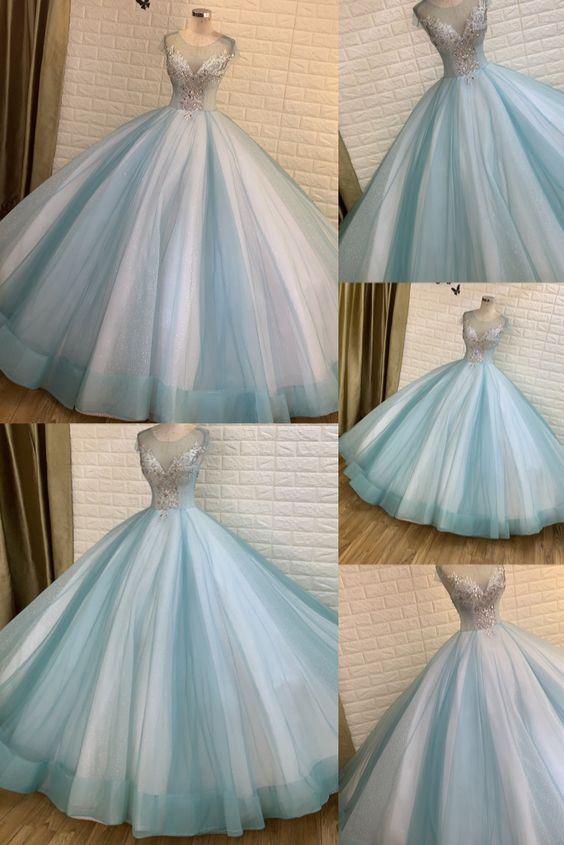 Schulterfrei mit hängenden Ärmeln. Perlenbesetzte Spitze am Oberteil. Schnürung am Rücken. Kurze Schleppe. Formelles Ballkleid cg23415