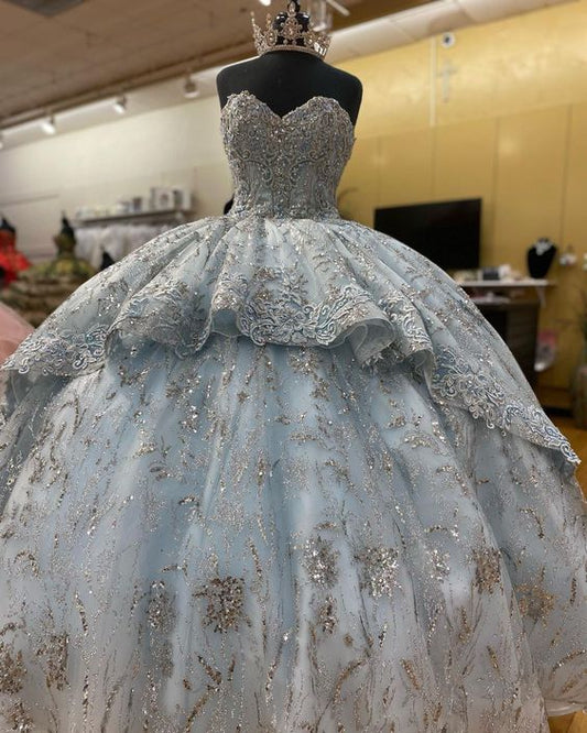 Langes Ballkleid Quinceanera Kleider Spitzenapplikationen cg23740