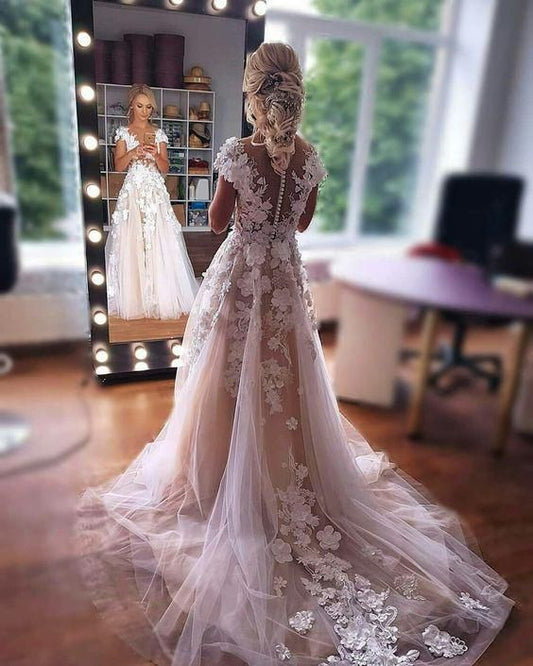 Elfenbeinfarbenes Strand-Ballkleid mit Spitzenapplikation cg24754