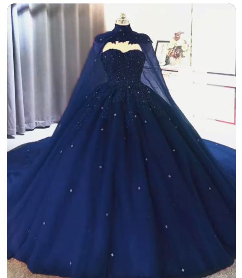 Elegantes Quinceanera-Ballkleid mit Spitzenstickerei und Perlen, marineblaues Ballkleid mit Umhang, cg24807