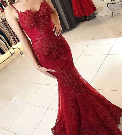 Burgunderrotes Abendkleid mit herzförmigem Meerjungfrau-Ausschnitt und Spitzenapplikationen cg2512