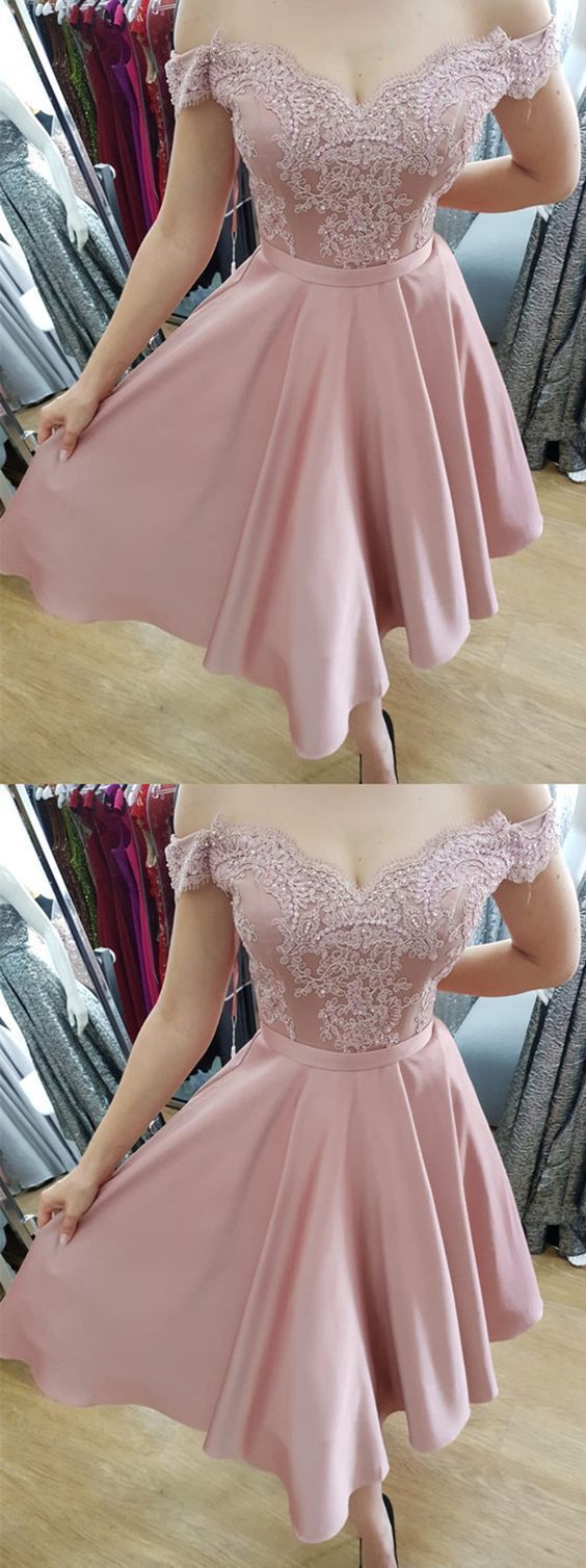 Schulterfreies Homecoming-Kleid mit Perlenspitze und V-Ausschnitt cg258
