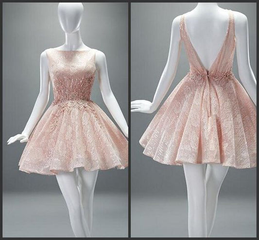 Neu eingetroffen Sexy Open Back Homecoming Kleid cg263