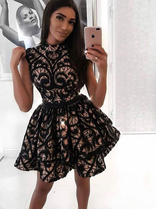 A-Linie Juwel Ärmellos Kurzes Schwarzes Homecoming-Kleid aus Spitze cg301