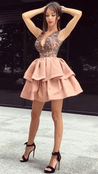 A-Linie V-Ausschnitt Satin Homecoming Kleid mit Spitze cg302