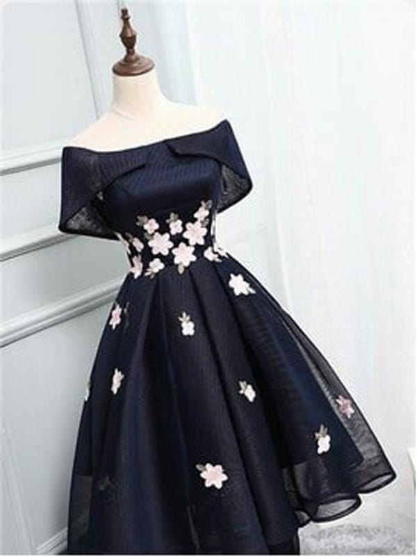 Off-the-Shoulder Schwarz Organza Homecoming Kleider Mit Handgemachte Blume, Kurze Homecoming Kleider cg32