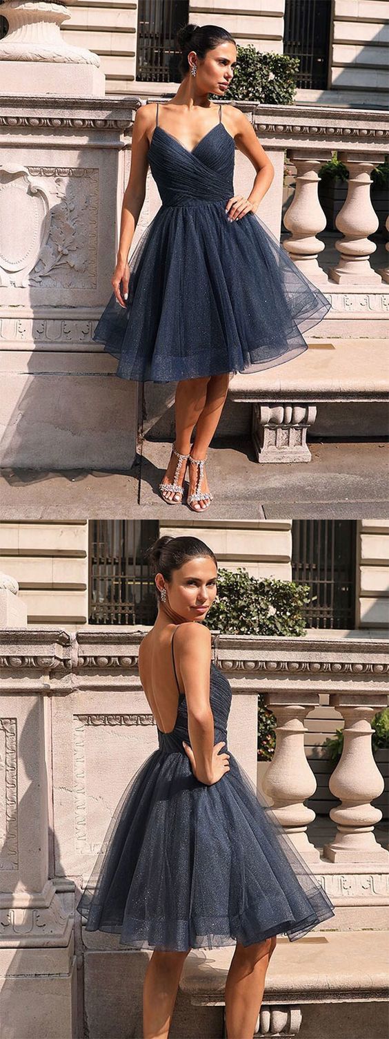Graues kurzes Homecoming-Kleid aus Tüll mit V-Ausschnitt, graues Homecoming-Kleid aus Tüll cg354
