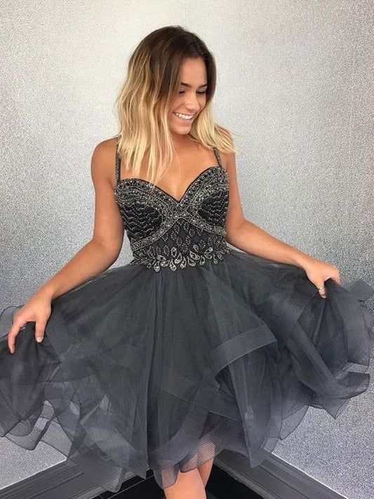 Elegante asymmetrische graue Perlen Homecoming Kleider, kurze Partykleider cg393