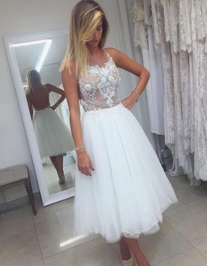 Weißes kurzes Kleid aus Tüllspitze, weißes Homecoming-Kleid cg4249