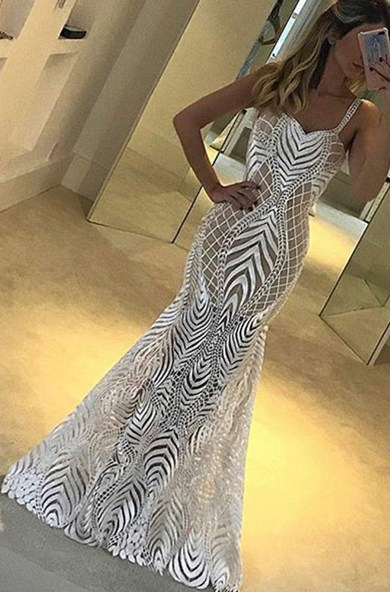 Meerjungfrau Spaghettiträger Bodenlanges ärmelloses weißes Spitzen-Ballkleid cg4433