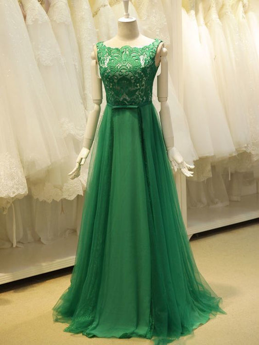 Schlichtes, langes, formelles Abendkleid aus grüner Spitze cg5821