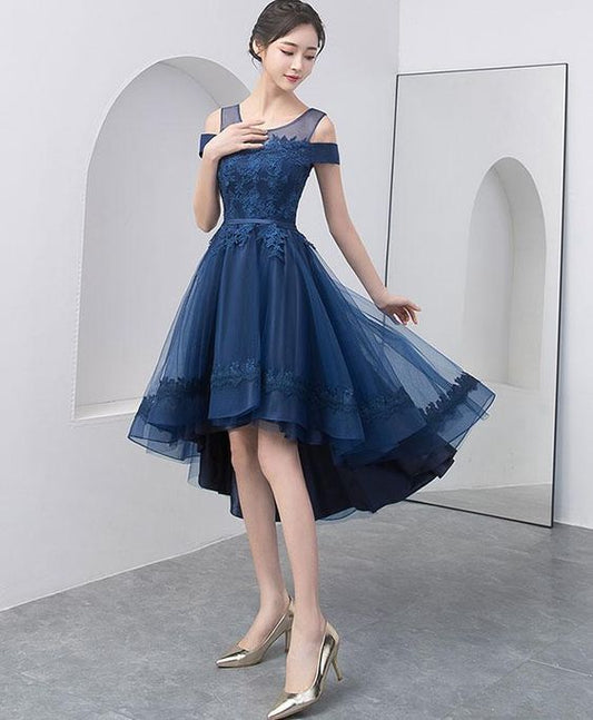Marineblaues Ballkleid mit Perlenapplikationen cg5975