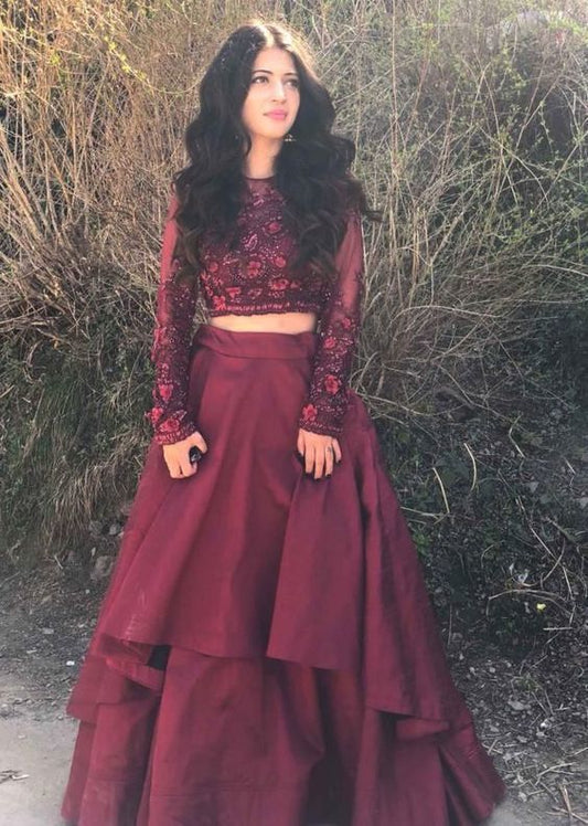 Zweiteiliges Bateau-Ballkleid mit langen Ärmeln und bodenlanger Spitze, cg6526