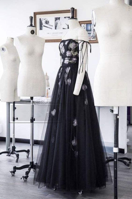 Black Tulle A Line Spaghetti Straps Evening Dress, Prom Dress With Applique cg7307