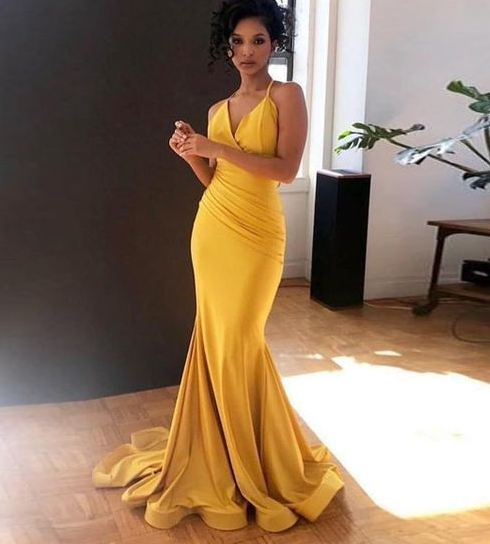 Neue Ankunft V-Ausschnitt Formales Abendkleid Meerjungfrau Ballkleid für Senior Spaghettiträger cg7739