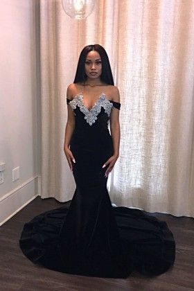 Schulterfreies schwarzes Meerjungfrau-Ballkleid mit Pailletten cg8188